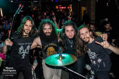 Resultado de imagem para tears of rage banda