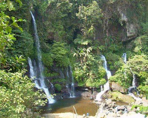 Pesona Keindahan Obyek Wisata Curug Orok Di Cikajang Garut Pesona Keindahan Obyek Wisata Curug Orok Di Cikajang Garut