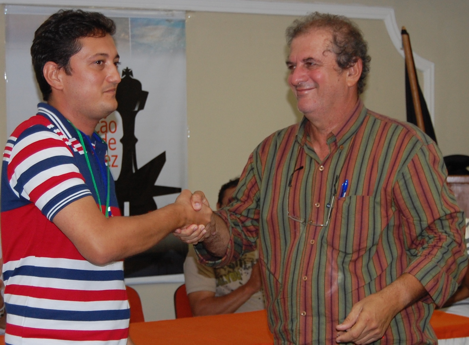 XADREZ - Alexandr Fier é o favorito para vencer o Paranaense Absoluto em  Maringá - Rádio Maringá - Portal da Cidade Canção