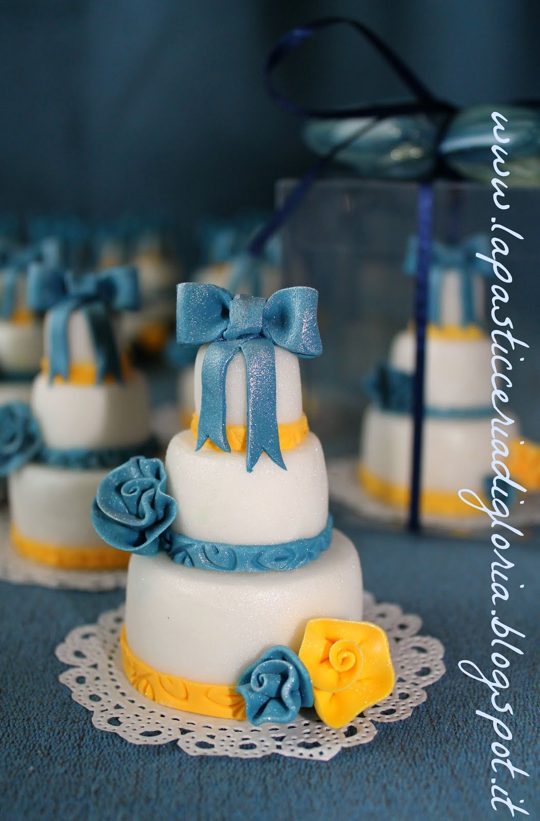 Mini Wedding Cake