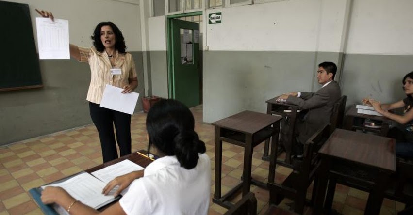 MINEDU contratará 4,600 docentes y profesionales para Institutos y Escuelas Superiores Públicas (REQUISITOS R. S. G. Nº 040-2017-MINEDU) www.minedu.gob.pe MINEDU contratará 4,600 docentes y profesionales para Institutos y Escuelas Superiores Públicas (REQUISITOS R. S. G. Nº 040-2017-MINEDU) www.minedu.gob.pe