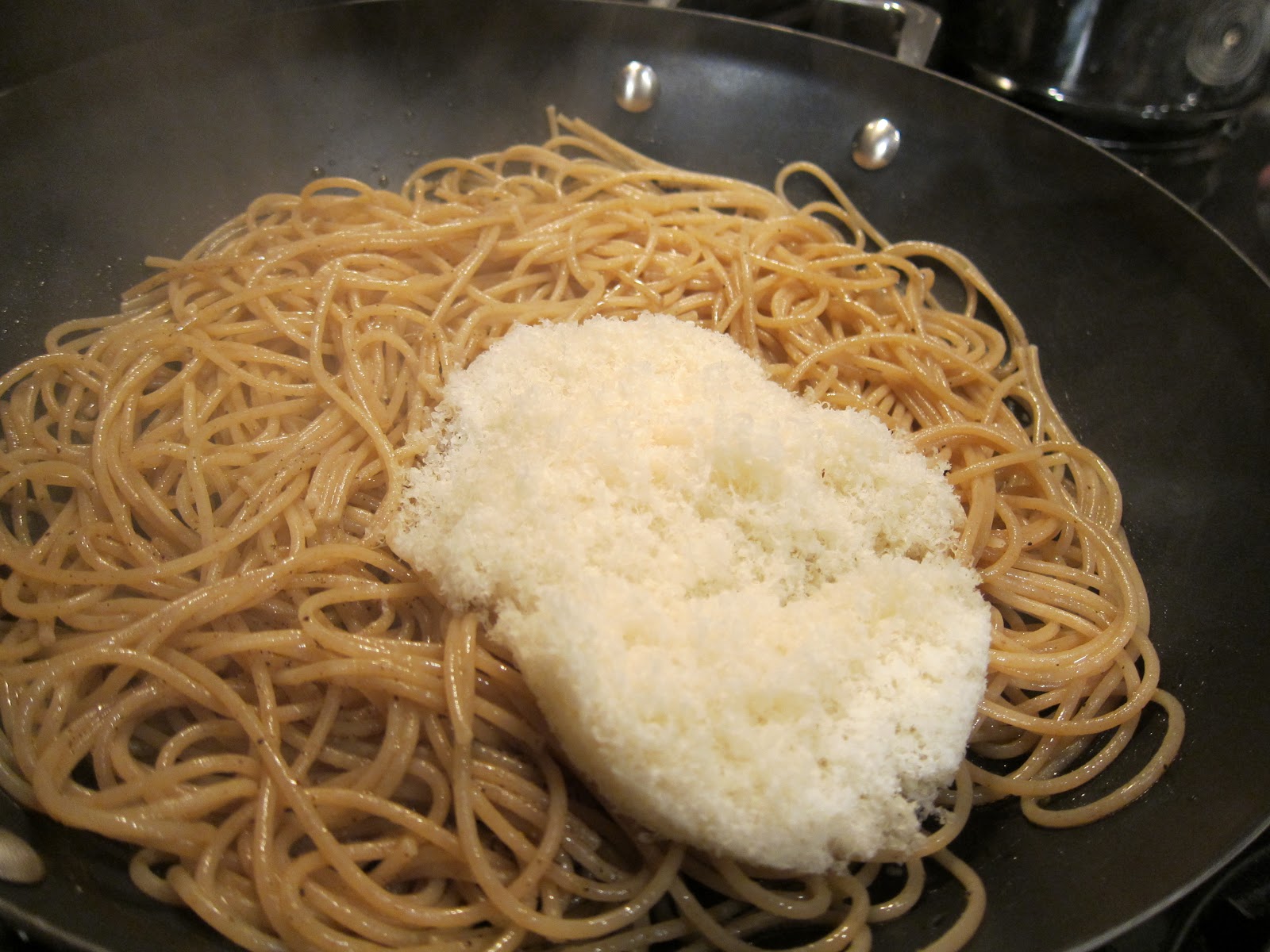 Belle's Baking Cheese & Pepper Pasta