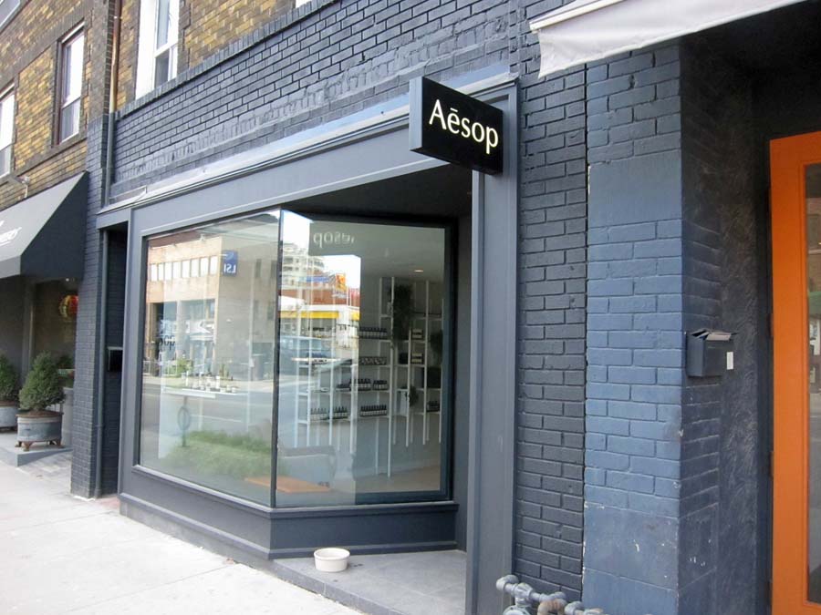 Yonge and Roxborough News Aesop now unveiled