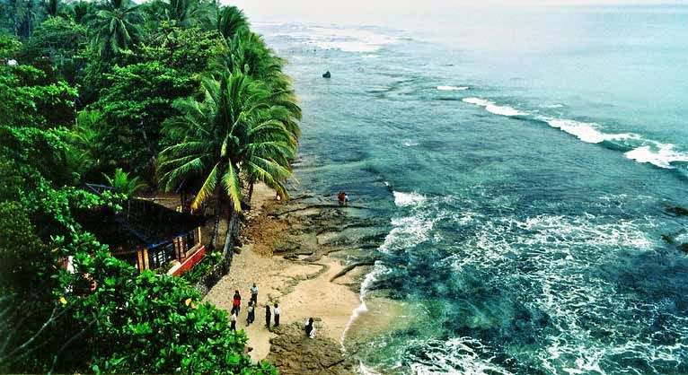 Pantai Karangbolong - WISATA KABUPATEN KEBUMEN