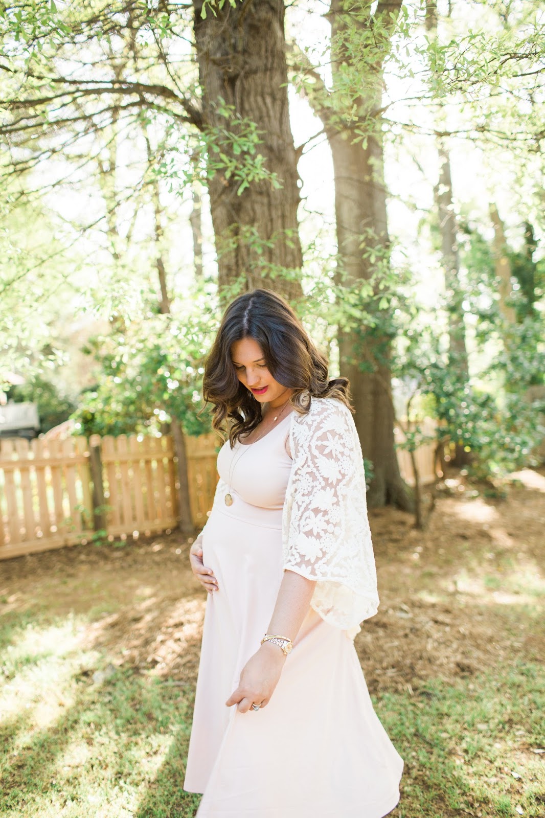 Maternity Photos with Courtney Malone Photography - Olive and Tate