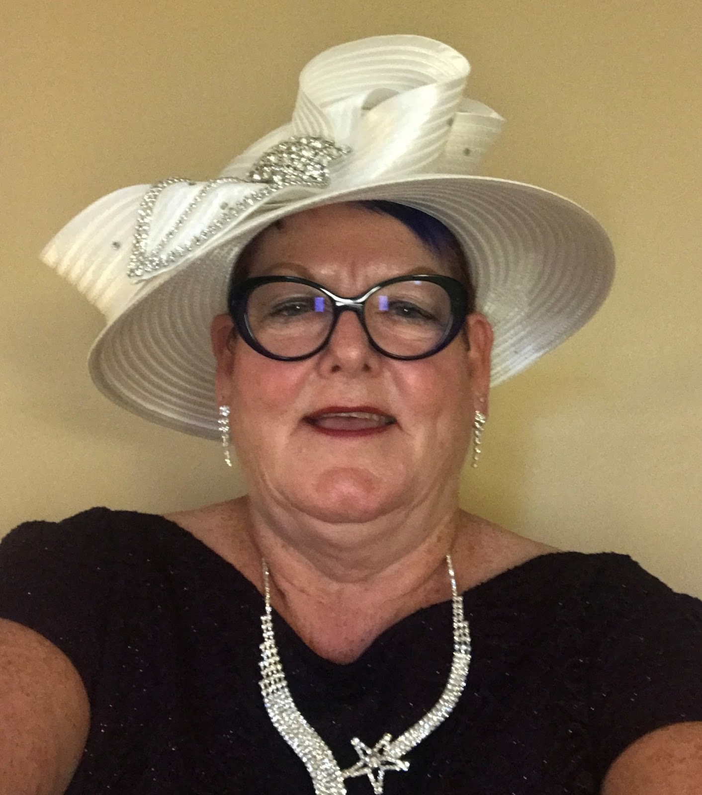 The Crown Jewels of Canada Society A Sisterhood of Friends MANITOBA