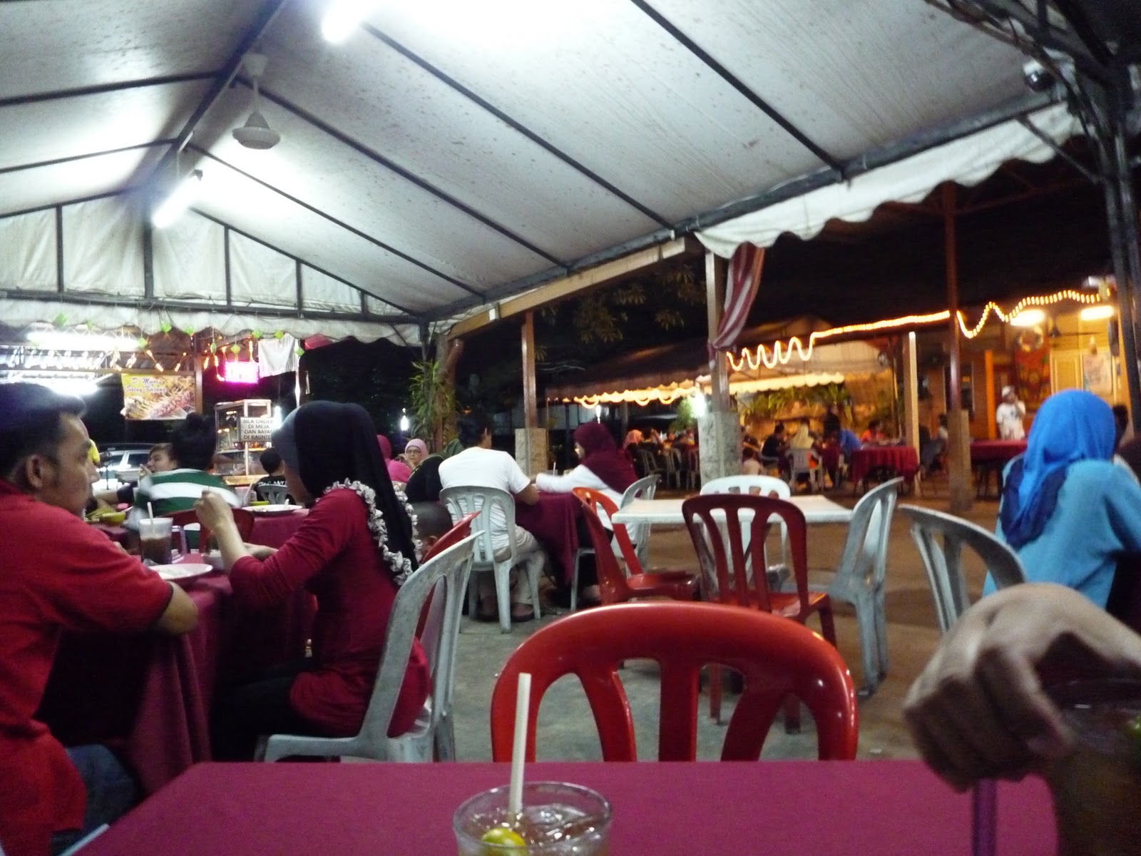 ...kita makan, makan, makan dan makan lagi!!: Restoran Mee Bandung Muar