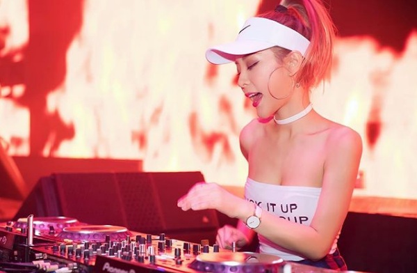 Foto Dan Profil DJ Alyshia, Disjoki Cantik Dan Seksi Asal Taiwan Foto Dan Profil DJ Alyshia, Disjoki Cantik Dan Seksi Asal Taiwan