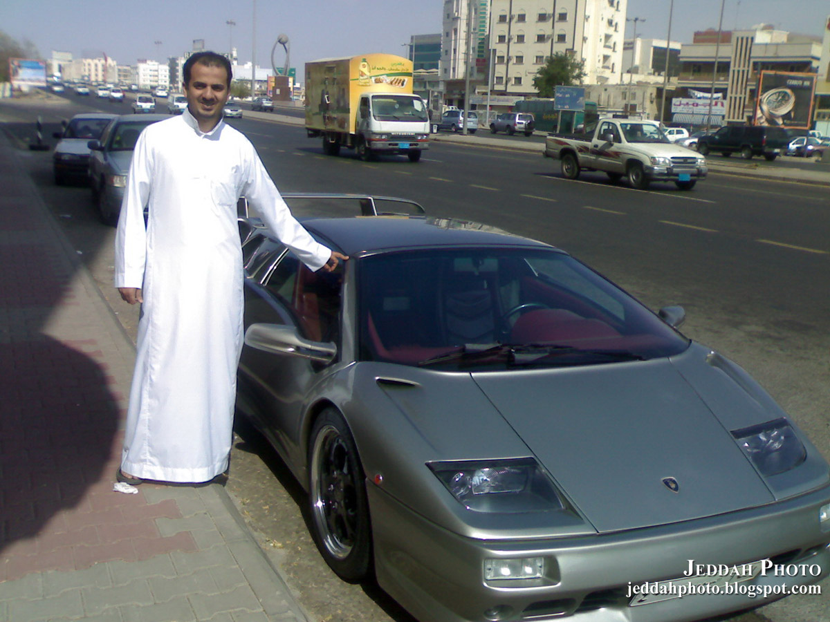 Jeddah Photo Blog Arabs really love Cars