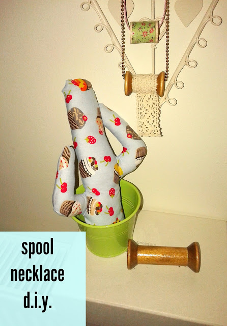 spool necklace