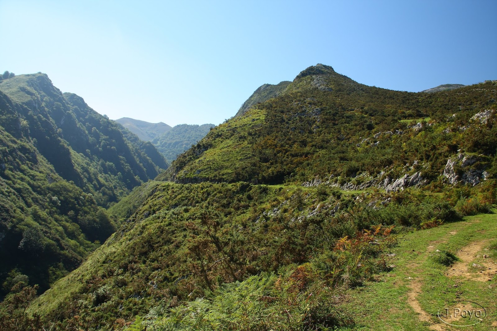 Foto de Ruta de las Foces del Río Pendón. en Santo Adriano, Asturias