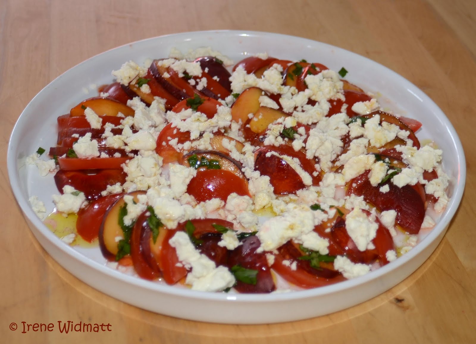 Widmatt: Tomaten- Nektarinen Salat