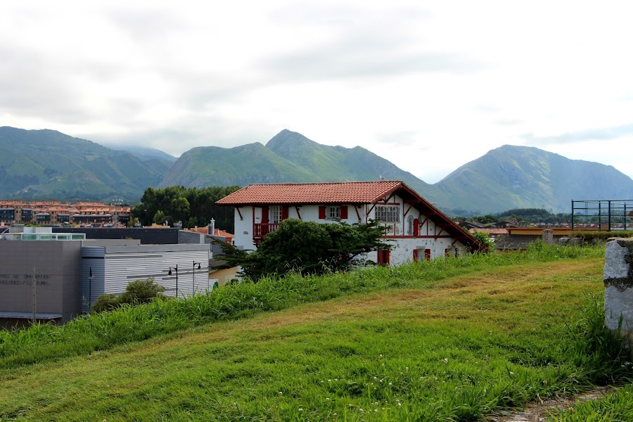 Paseo de San Pedro, Llanes