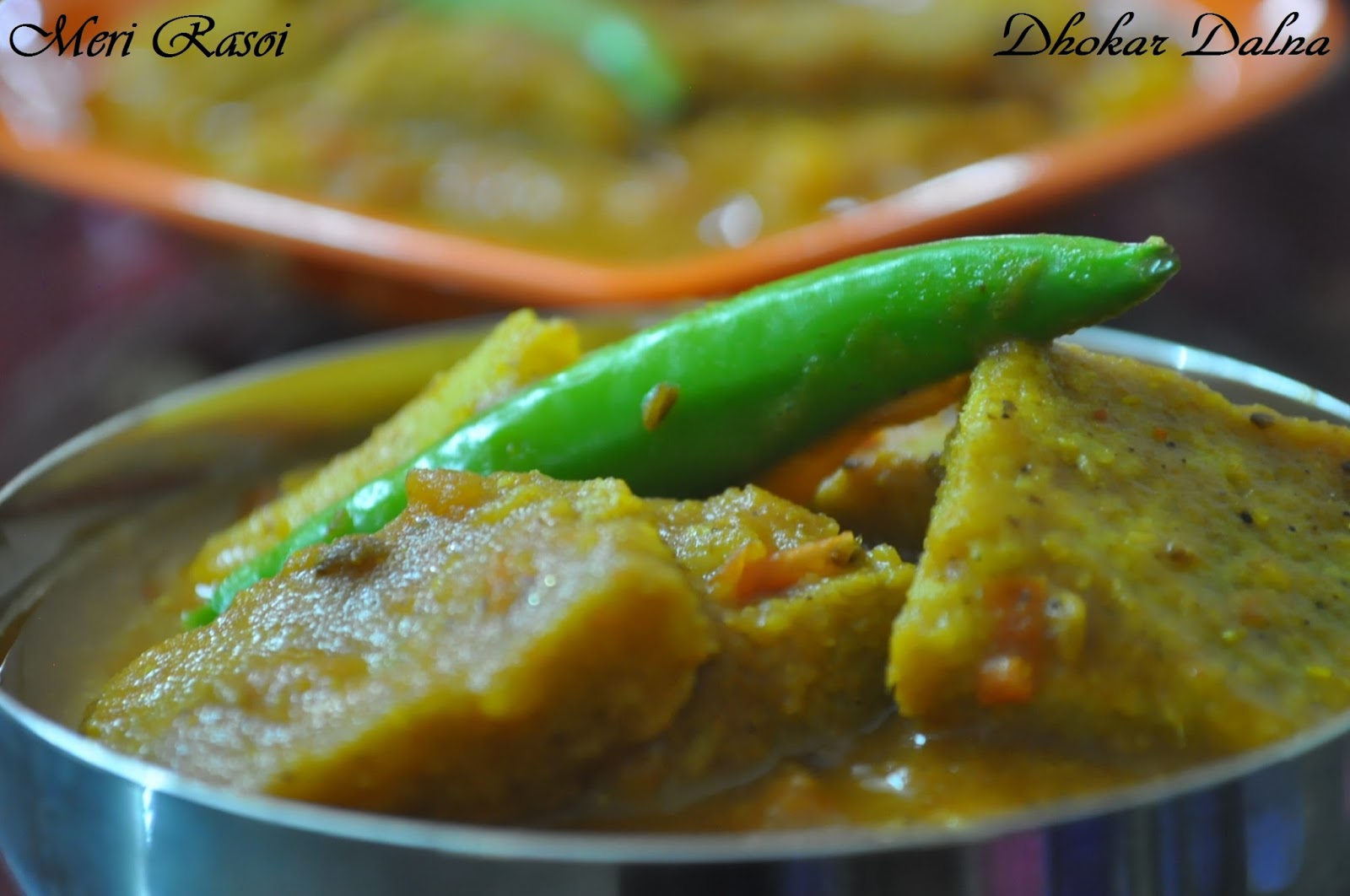 Meri Rasoi By Saumya Mishra Dhokar Dalna / Fried Lentil Cakes in Spicy Gravy