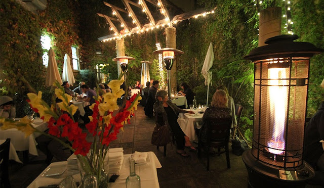 Conheça alguns restaurantes em Santa Cruz Conheça alguns restaurantes em Santa Cruz