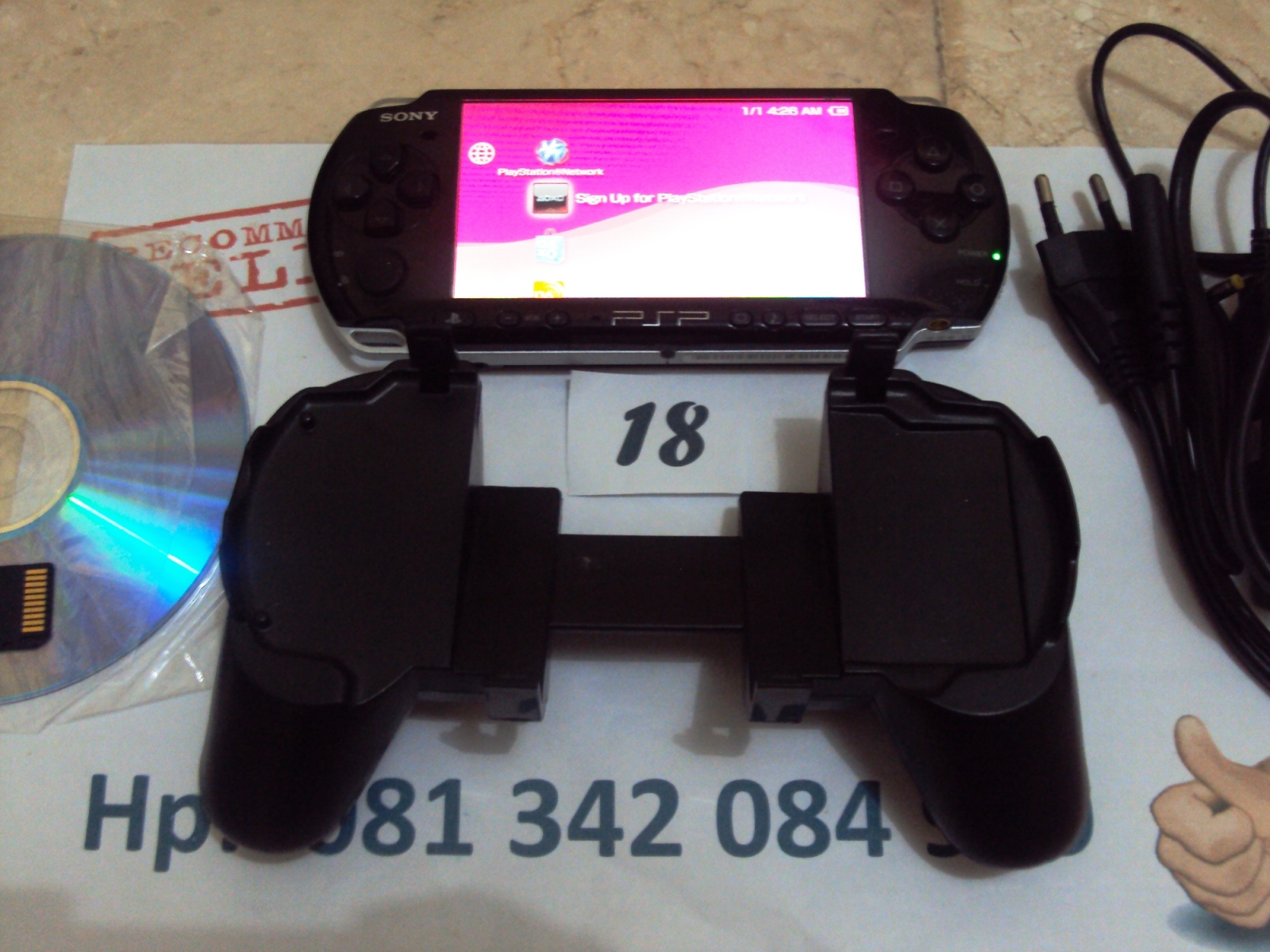 18 PSP 3001 Black + 8 Gb + Hand Grip Obral PSP Second