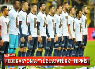  Fethiyesporlu Futbolcuların tişörtlerine yansıyan "Yüce Atatürk" yazısı disiplinlik oldu