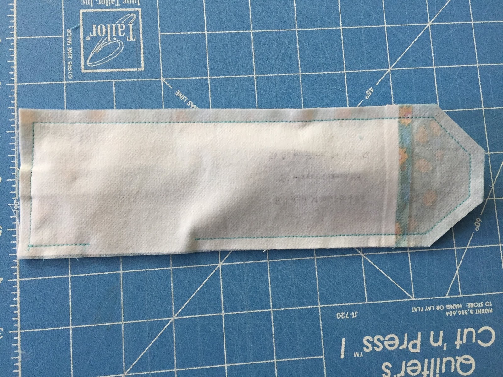 Teaginny Designs Handmade Travel Tags, Free Tutorial