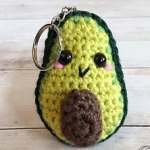 https://spinayarncrochet.com/avocado-keychain-free-crochet-pattern/
