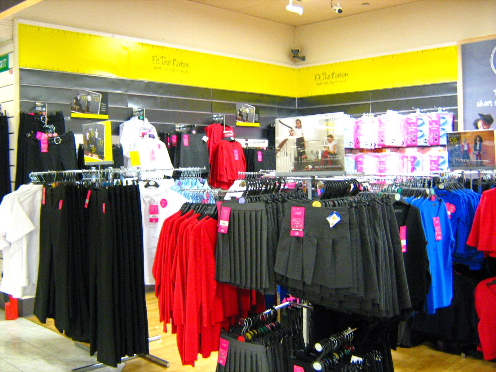 Visual merchandising 101 bhs back to school