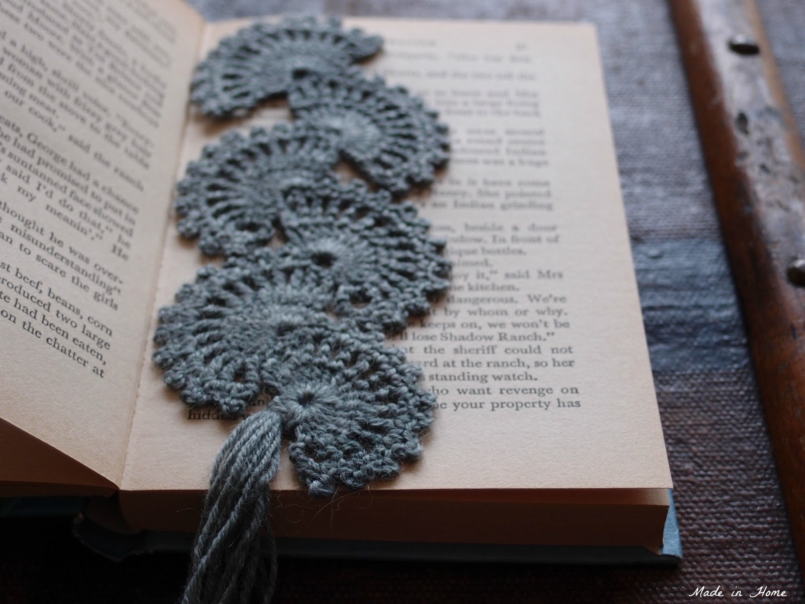 Made in Home: Bookmark {Crochet}