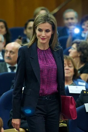 Queen Letizia - Style - Felipa Varella - Magrit - Jimmy Choo