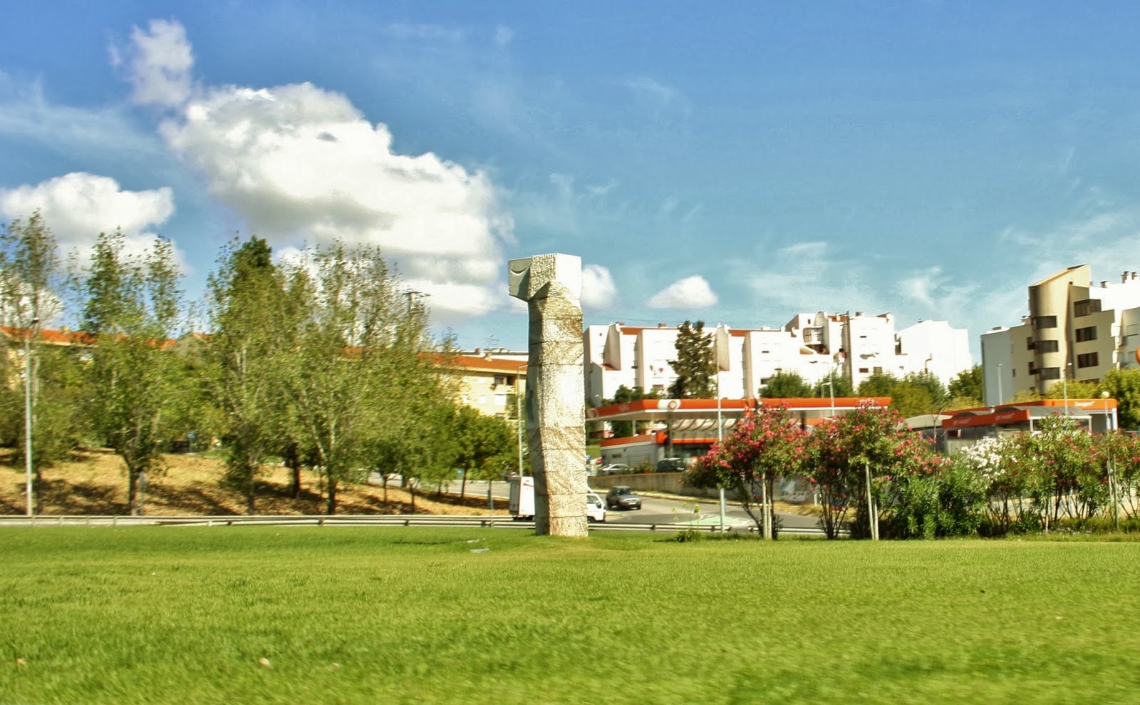 Viajar e descobrir Portugal Alverca do Ribatejo Escultura 