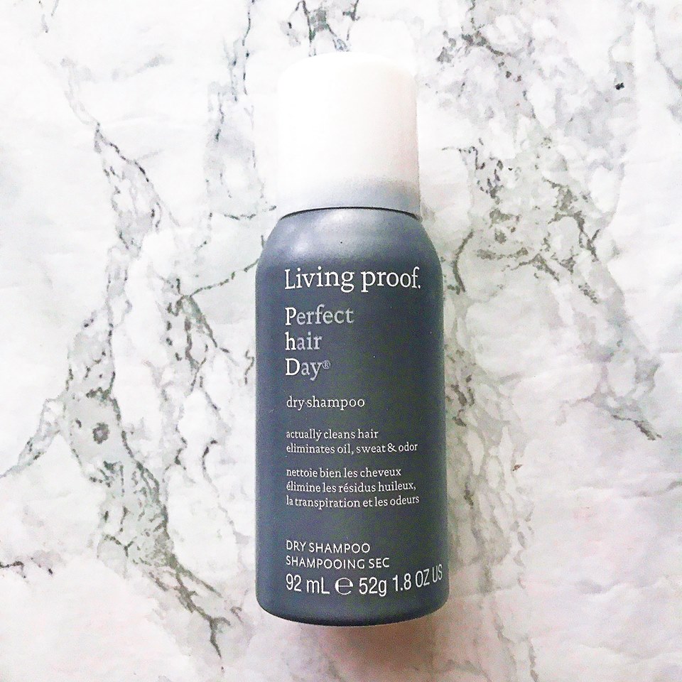 REVIEW LIVING PROOF PERFECT HAIR DAY DRY SHAMPOO