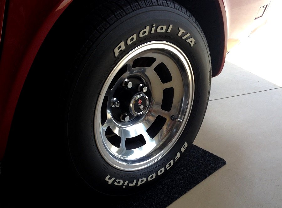 1976 Corvette Stingray: Restore, Repair, Detail: From Corvette Rallyes ...