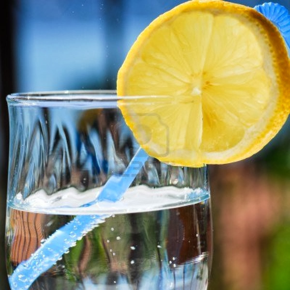 perdita di peso acqua calda limone miele