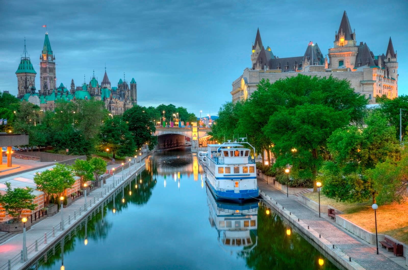 Destinasi Wisata Populer dan Tebaik Di Kanada Yang Membius