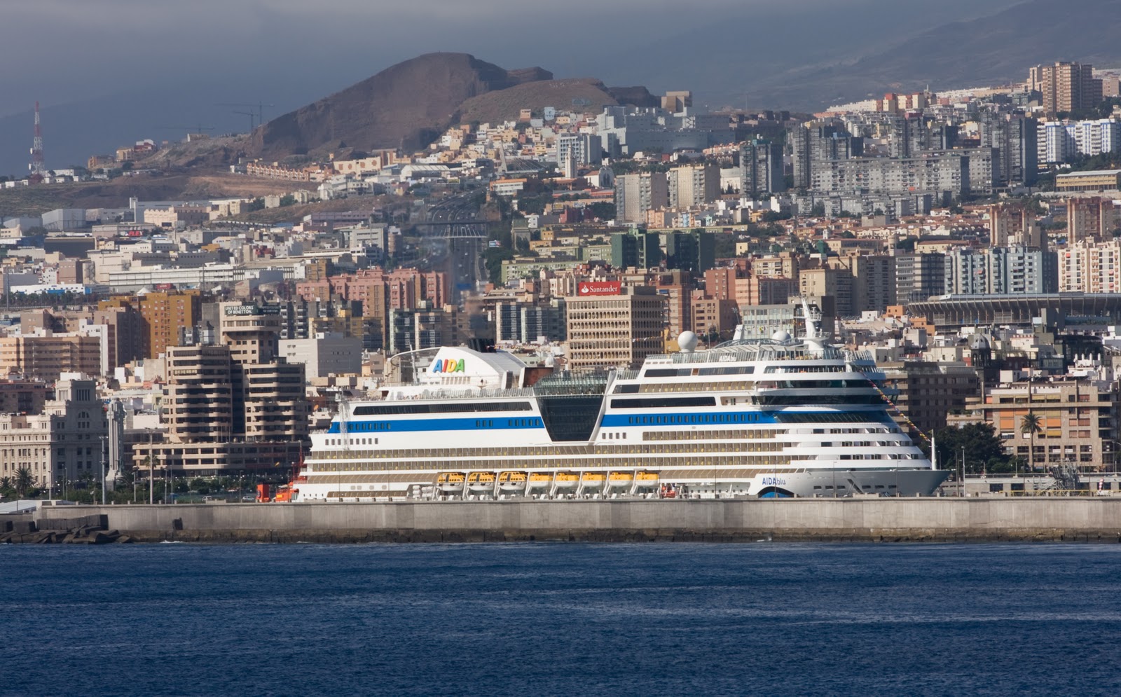 Turismo de Cruceros en Gran Canaria: El puerto de Santa Cruz de ...
