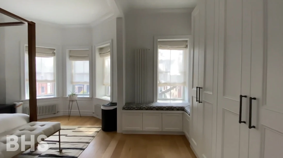 18 Photos vs. 75 Sterling St, Brooklyn Interior Design Luxury Townhouse Tour