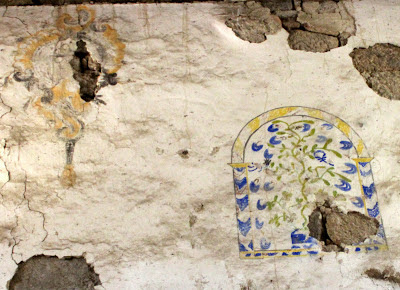 Pinturas murales en la sacristía del monasterio de Sta. Cristina de Ribas del Sil en la Ribera Sacra