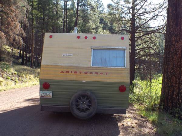 Vintage Trailer, 1968 Aristocrat Land Commander - RV & Camper