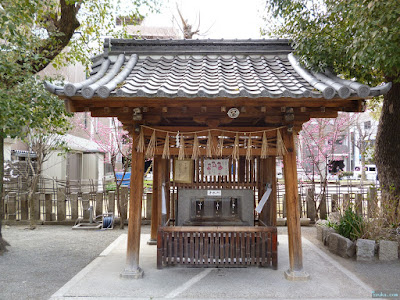 神津神社手水舎 神津神社手水舎