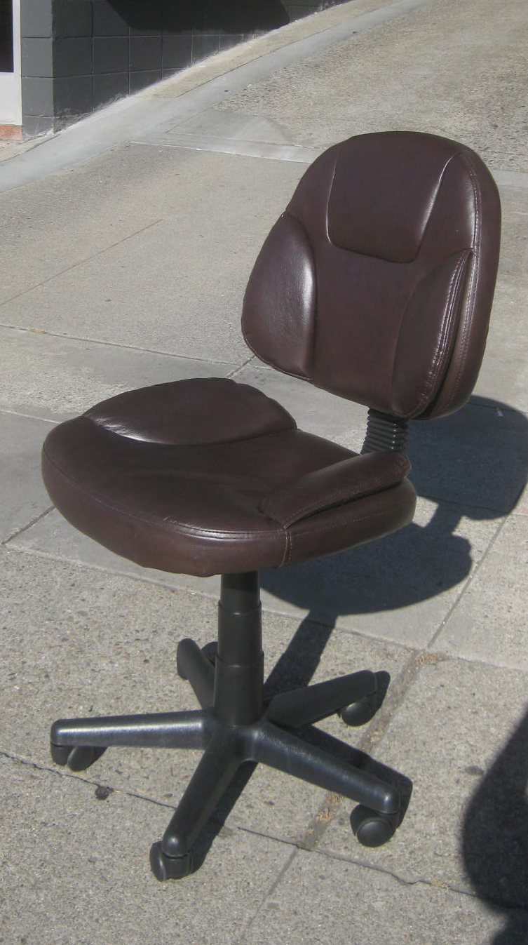 UHURU FURNITURE & COLLECTIBLES SOLD Office Chair 30