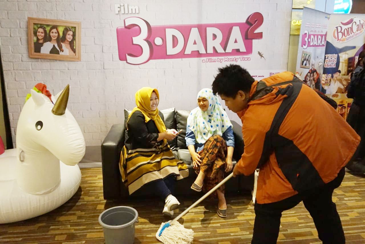 Film 3 Dara 2, Menyuarakan Emansipasi Pria - Learning by Doing