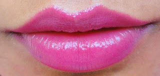 elle 18 hot pink lipstick