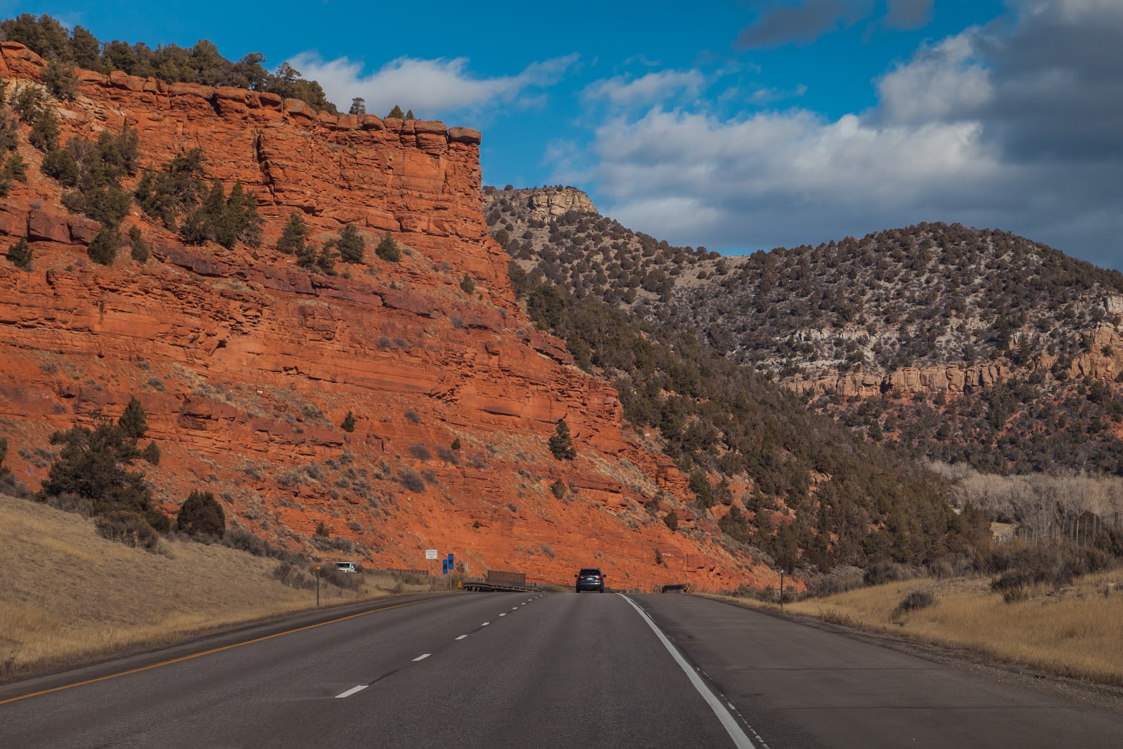 5 MustSee Stops Along I70 in Colorado Explore the World with Simon