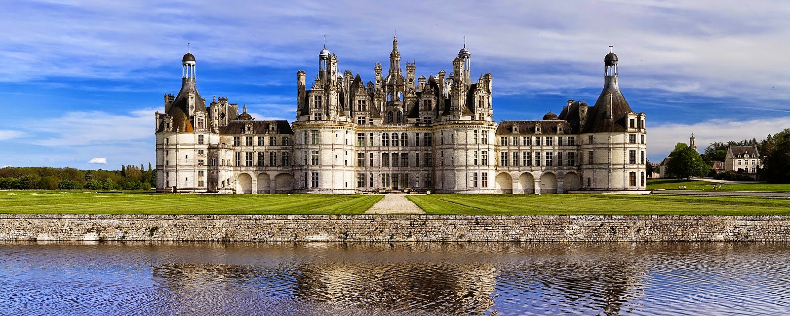 5five5 Chateau de Chambord (Chambord France)