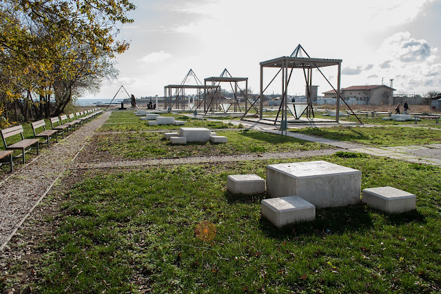 България Шабла фар парк. Болгария Шабла маяк парк.