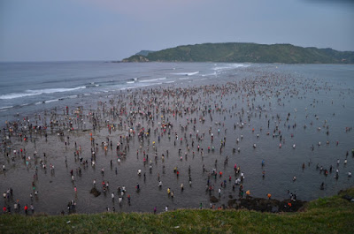 bau nyale lombok