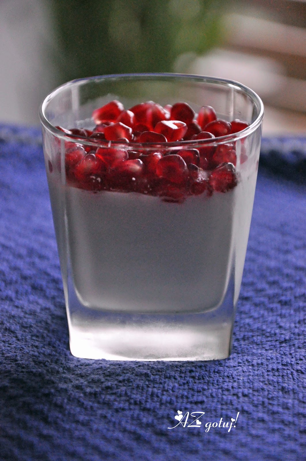 Od A do Z ugotujesz Panna cotta z mleczka kokosowego z granatem