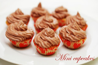 Mini cupcakes cu ciocolata