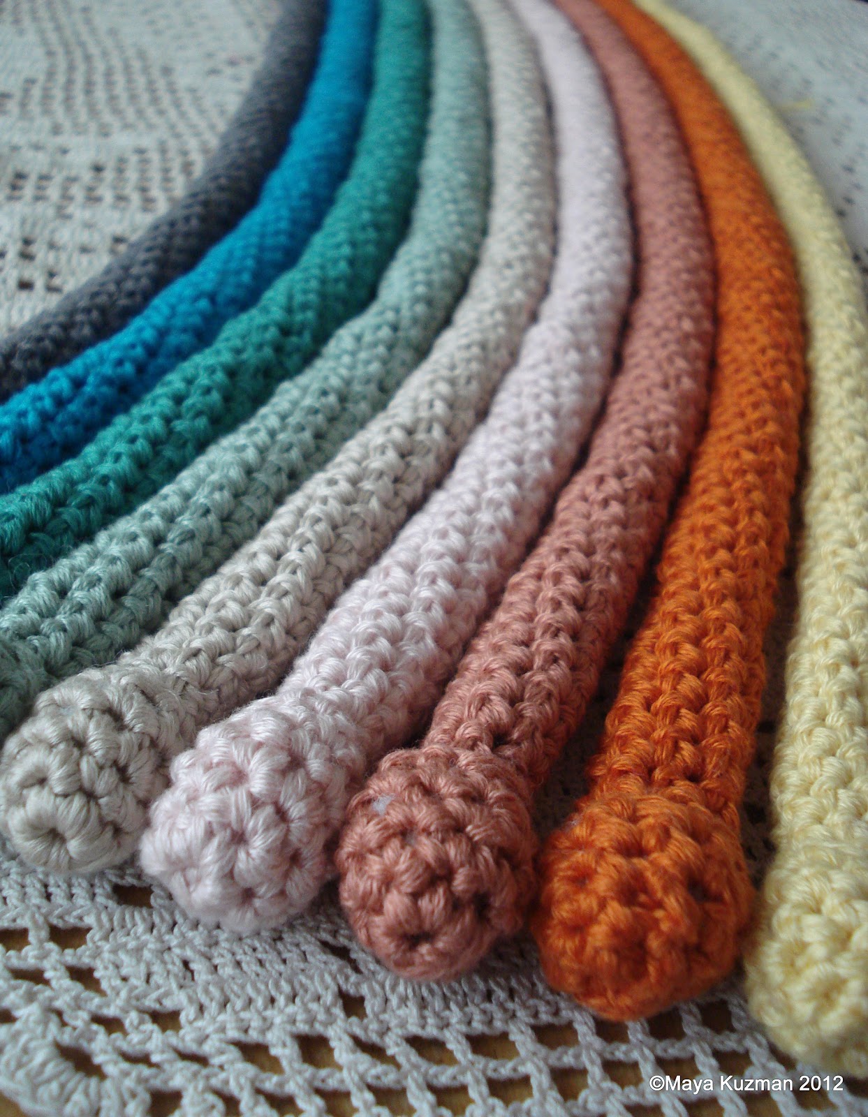 Necklace, Choker Patterns - Amazing Crochet - Unique and Stylish