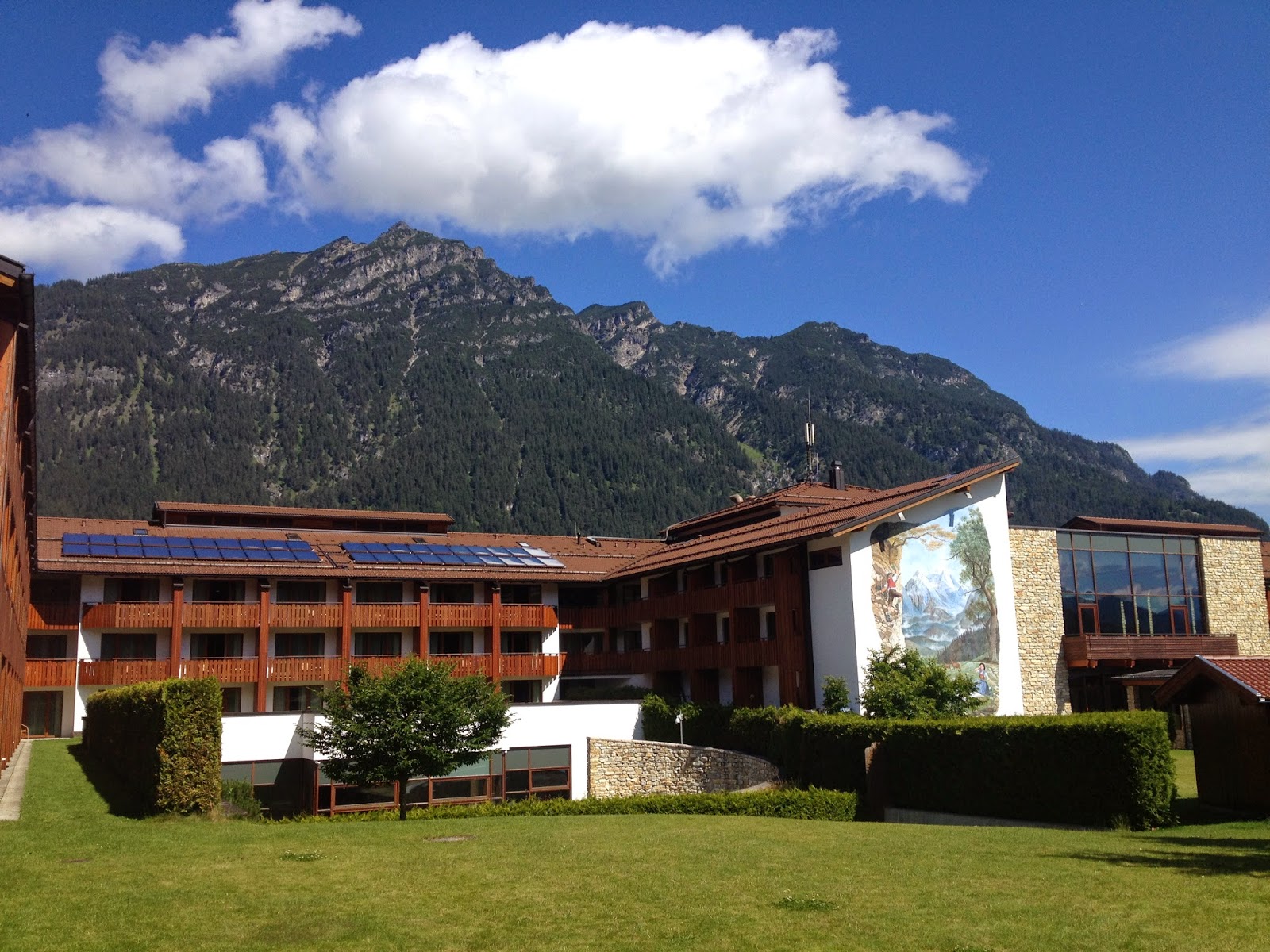 Four Sisters Adore Edelweiss Lodge and Resort