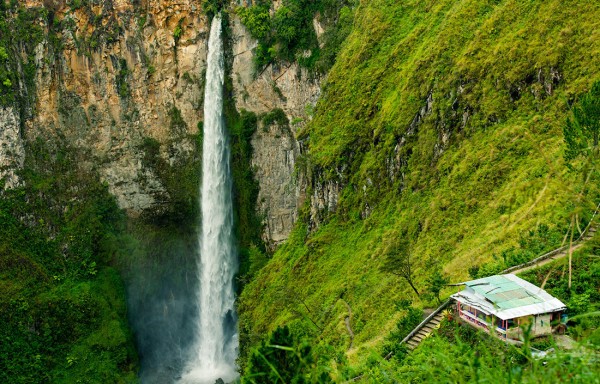  Tongging, Karo. North Sumatra. Indonesia
