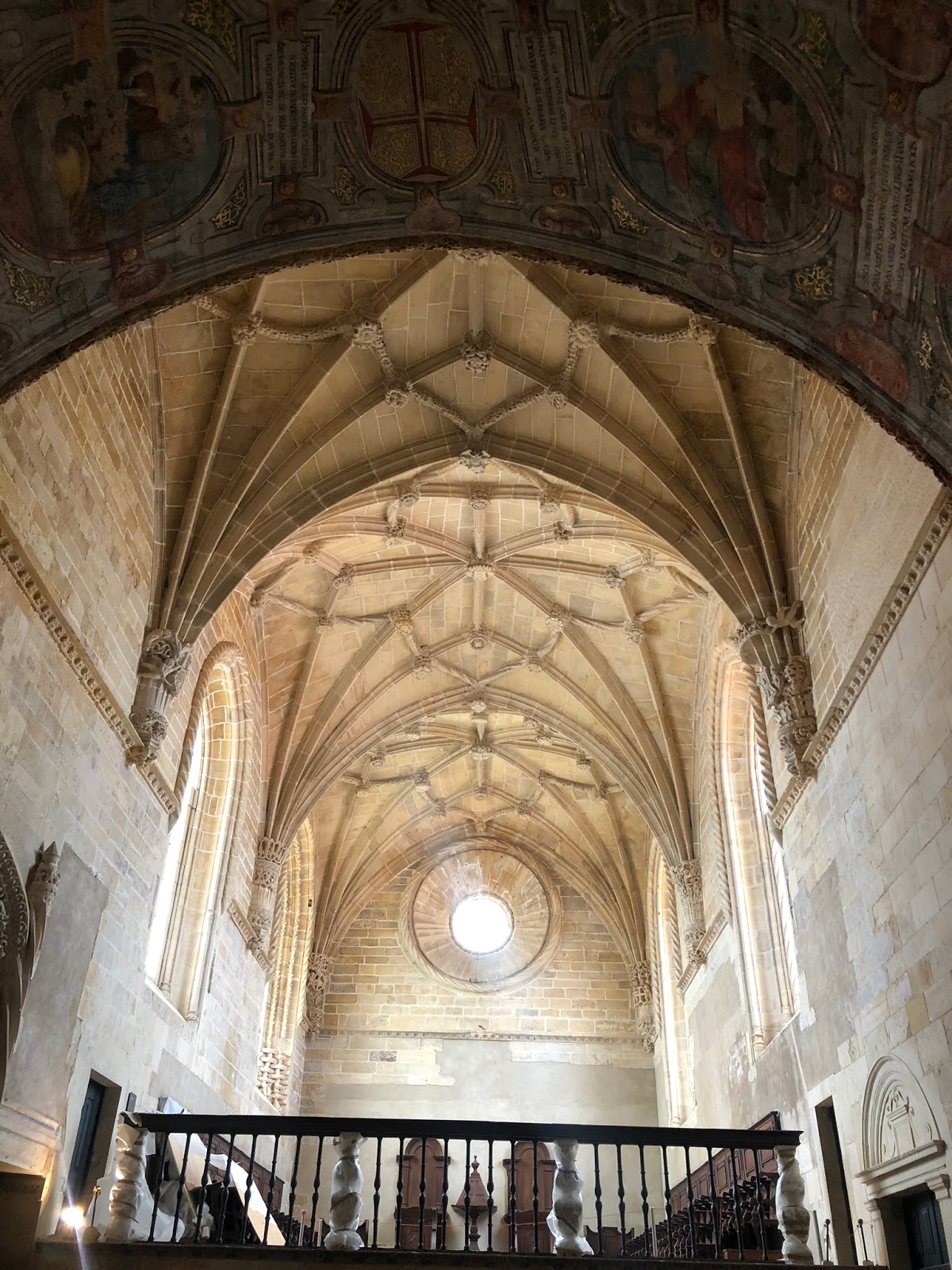 Passeio em Estremoz, Castelo dos Templários em Tomar e Universidade de Coimbra