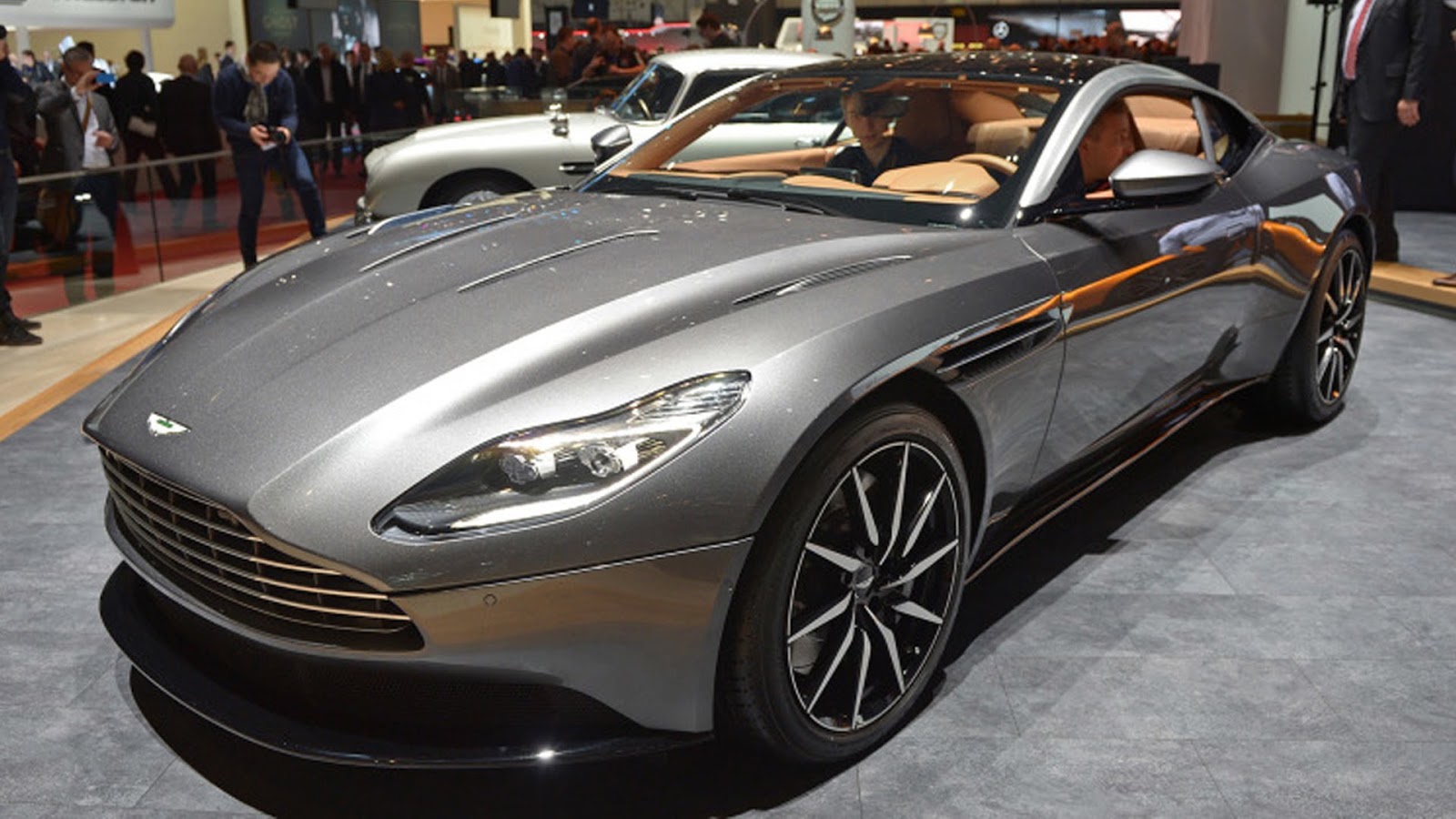 New 2017 Aston Martin Db11 Hd Wallpapers Types Cars